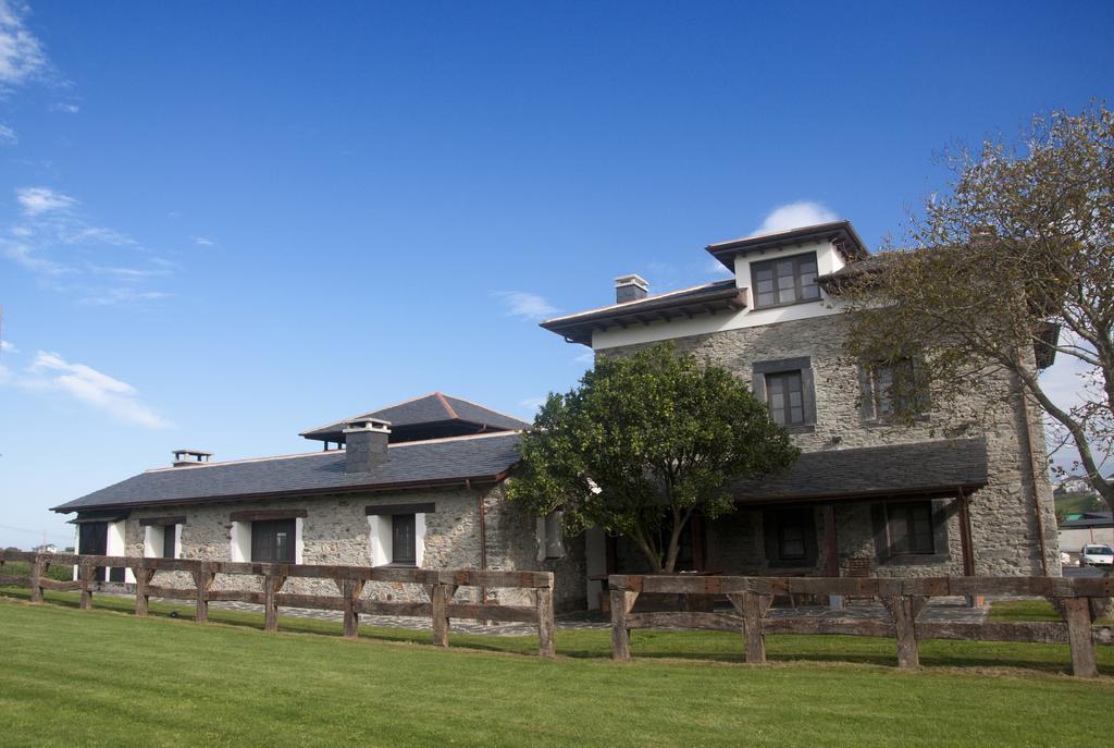Casa Pacho Apartamentos Rurales Luarca Dış mekan fotoğraf